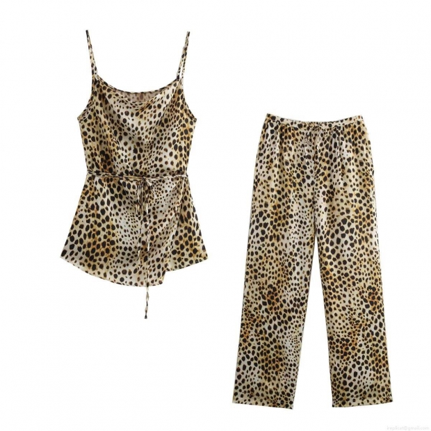 Women Sexy Leopard Print 2 Piece Lounge Set 100% Polyester Satin V-Neck Camisole Top and Wide Leg Drawstring Pants Casual Streetwear Home Outfits Women Sexy Leopard Print 2 Piece Lounge Set 100% Polyester Satin V-Neck Camisole Top and Wide Leg Drawstring Pants Casual Streetwear Home Outfits