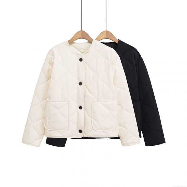 Women's Casual Quilted Jacket Cotton Polyester Blend Lightweight Padded Coat Winter Warm Loose Fit Round Neck Outwear With Contrast Buttons And Patch Pockets Vintage Solid Color Streetwear For Ladies Women's Casual Quilted Jacket Cotton Polyester Blend Lightweight Padded Coat Winter Warm Loose Fit Round Neck Outwear With Contrast Buttons And Patch Pockets Vintage Solid Color Streetwear For Ladies