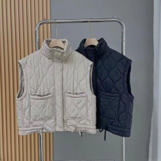 Women's Quilted Padded Vest Stand Collar Warm Polyester Gilet Casual Sleeveless Jacket With Drawstring Pockets For Autumn Winter Outside Wear Women's Quilted Padded Vest Stand Collar Warm Polyester Gilet Casual Sleeveless Jacket With Drawstring Pockets For Autumn Winter Outside Wear