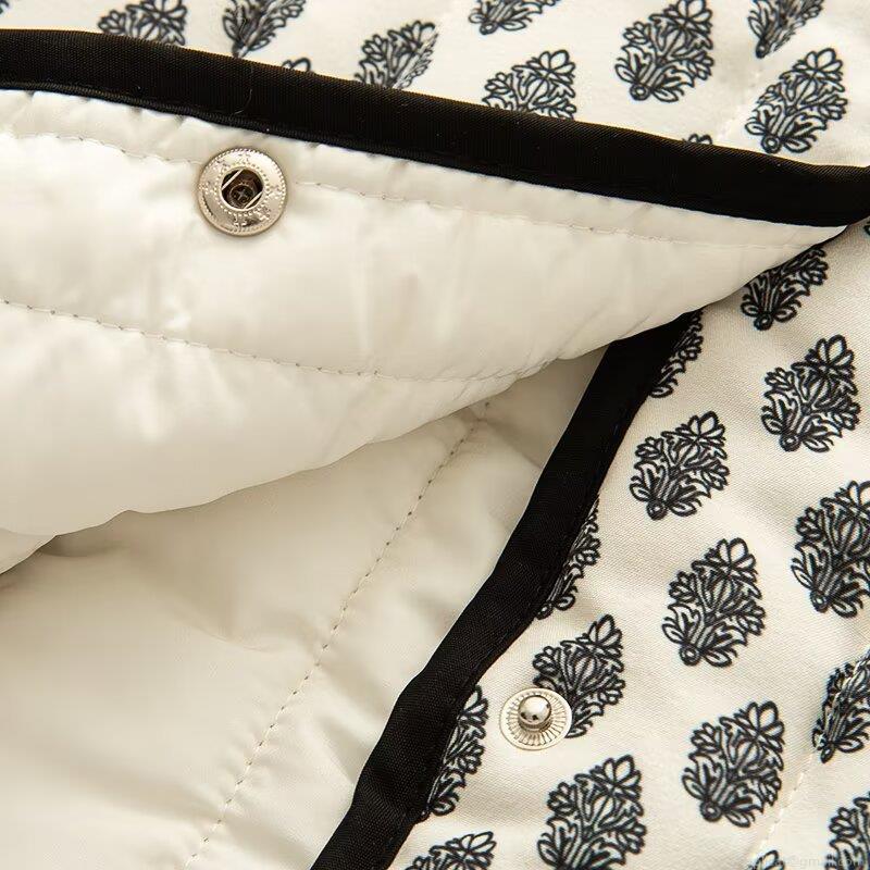 Women Vintage Floral Print Quilted Jacket 100% Polyester Padded Long Sleeve Crew Neck Button Up Winter Coat Streetwear Casual Warm Fashion Outerwear for Women