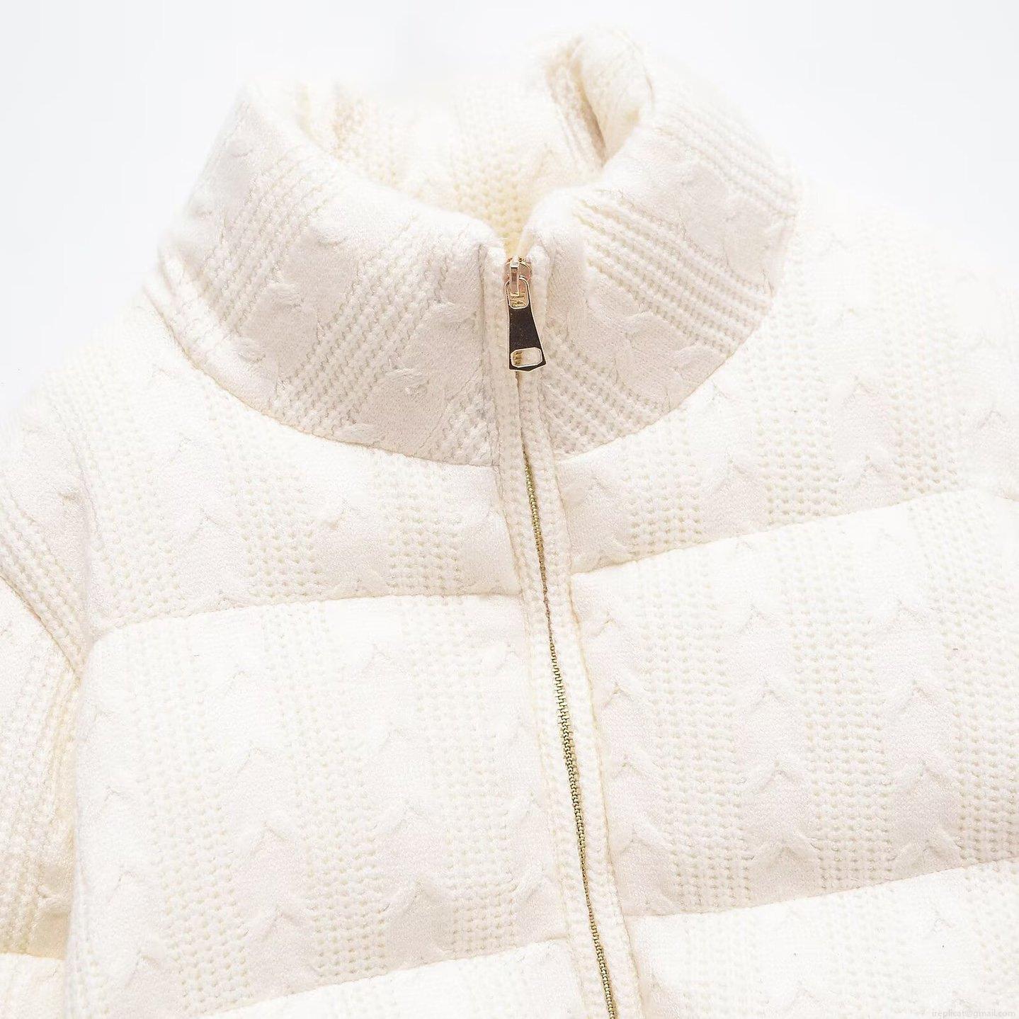 Women's Thickened Cable Knit Puffer Jacket Fashion Stand Collar Warm Winter Short Cotton Padded Coat With Metal Zipper For Women