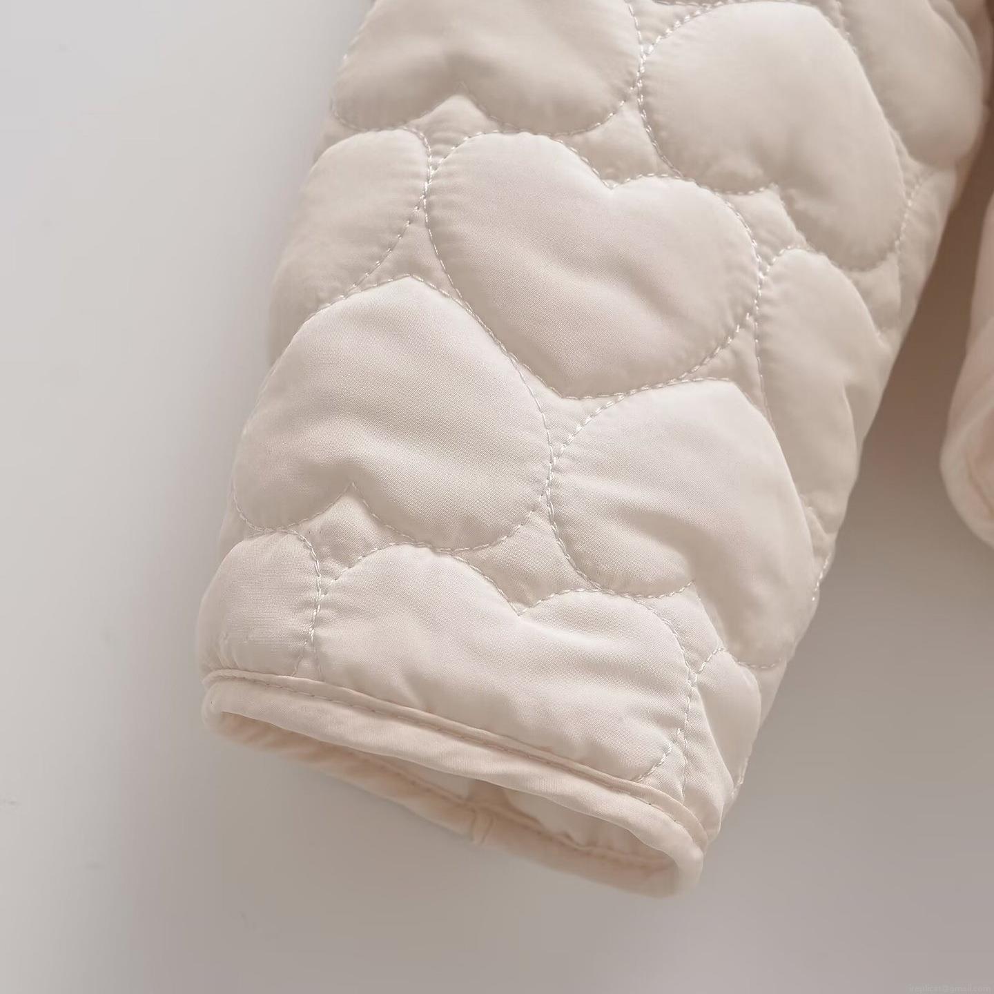 Women's Heart Quilted Jacket 100% Polyester Round Neck Long Sleeve Cotton Padded Coat With Heart Pockets Casual Warm Winter Outerwear
