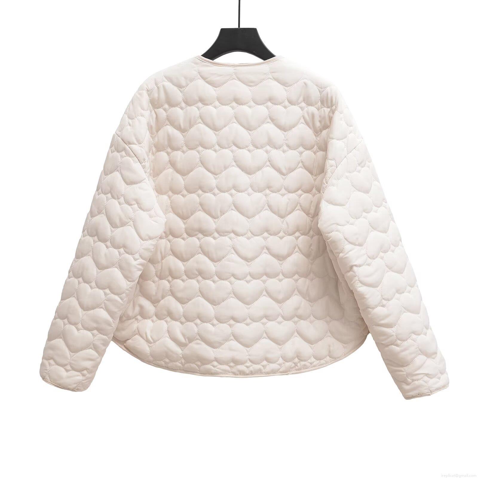 Women's Heart Quilted Jacket 100% Polyester Round Neck Long Sleeve Cotton Padded Coat With Heart Pockets Casual Warm Winter Outerwear