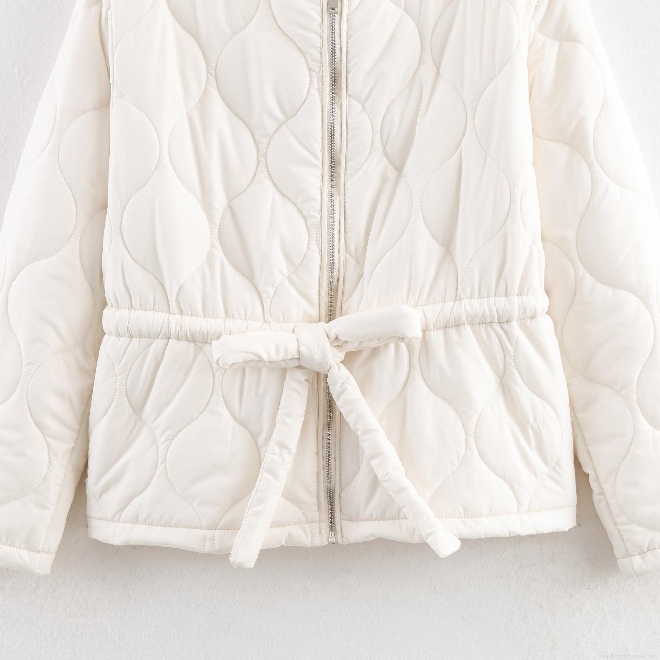 Women's Fashion Quilted Padded Jacket Casual Solid Color Round Neck Lightweight Warm Polyester Outerwear Coat With Waist Belt For Winter Daily Wear