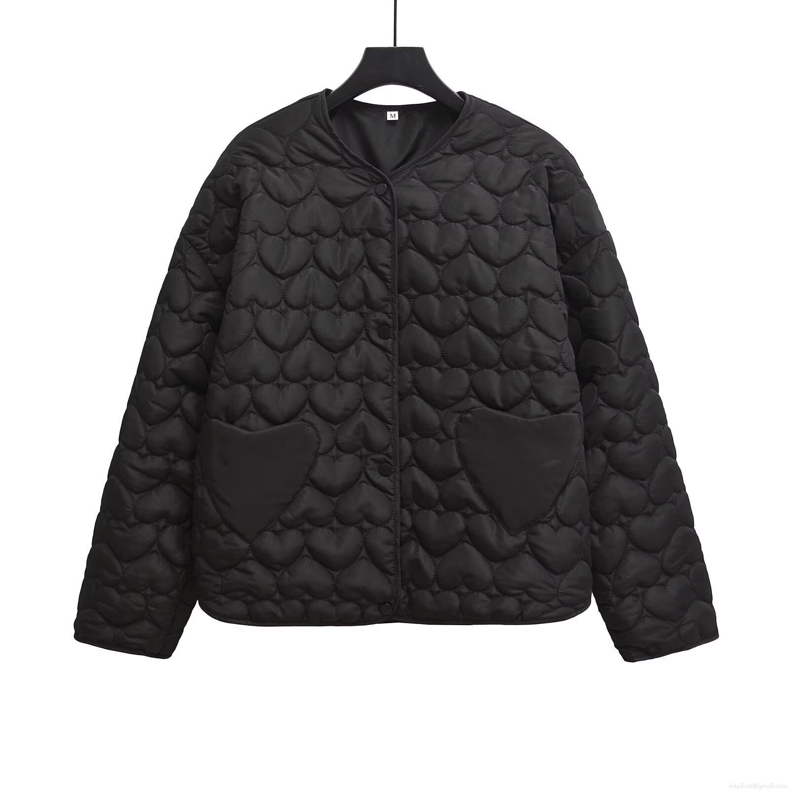 Women's Fashion Heart Quilted Cotton Padded Jacket Casual Oversized Round Neck Long Sleeve Coat With Heart Pockets For Winter Sweet Warm Outerwear