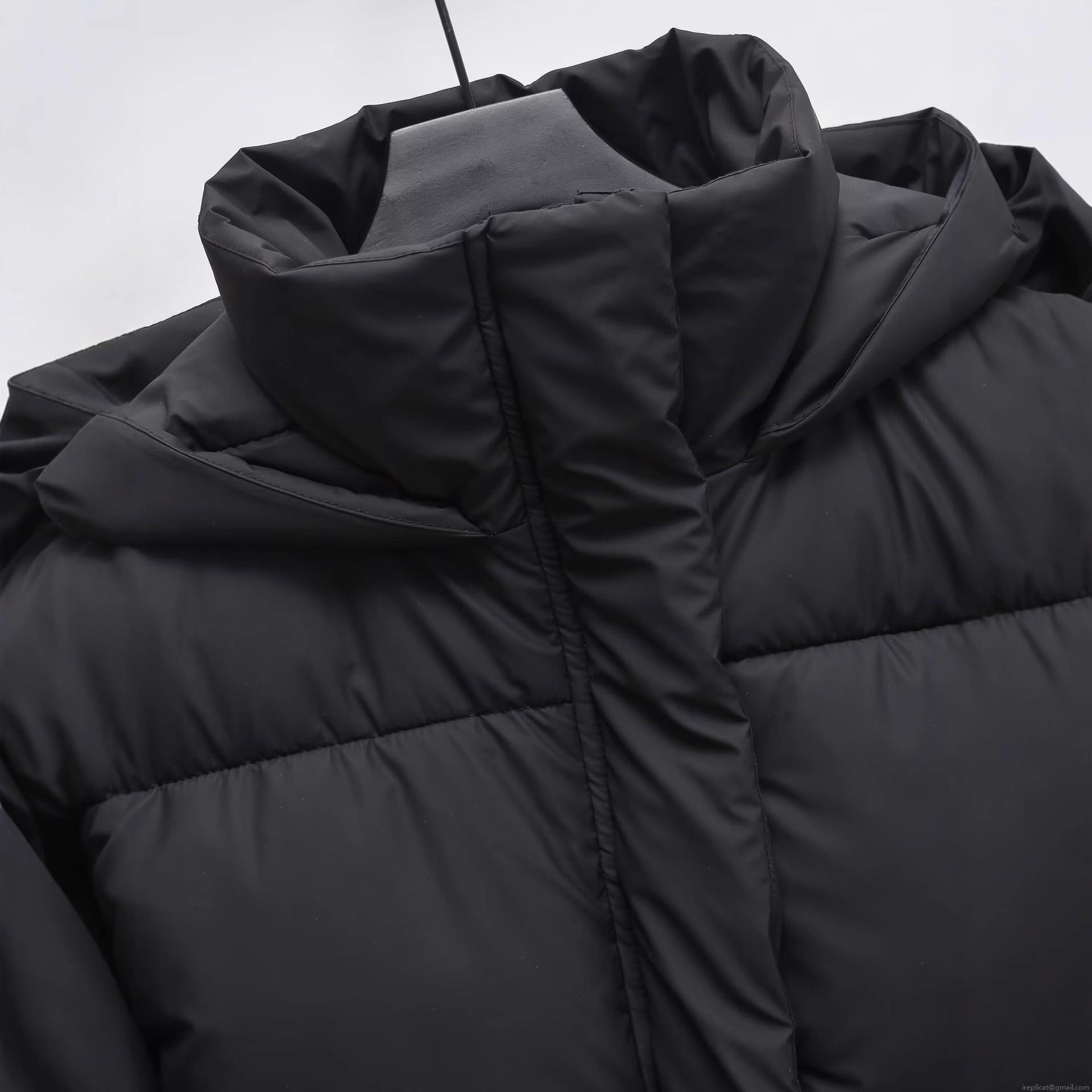 Women's Short Hooded Puffer Jacket Polyester Warm Quilted Windproof Coat For Winter Casual Ladies Solid Black Outerwear